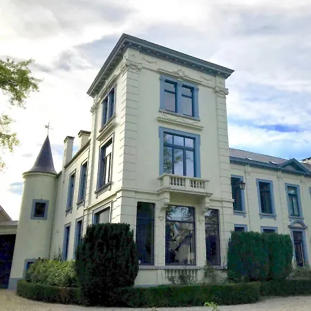 Apartment ☆chic Couple Getaway On Castle Grounds☆ *